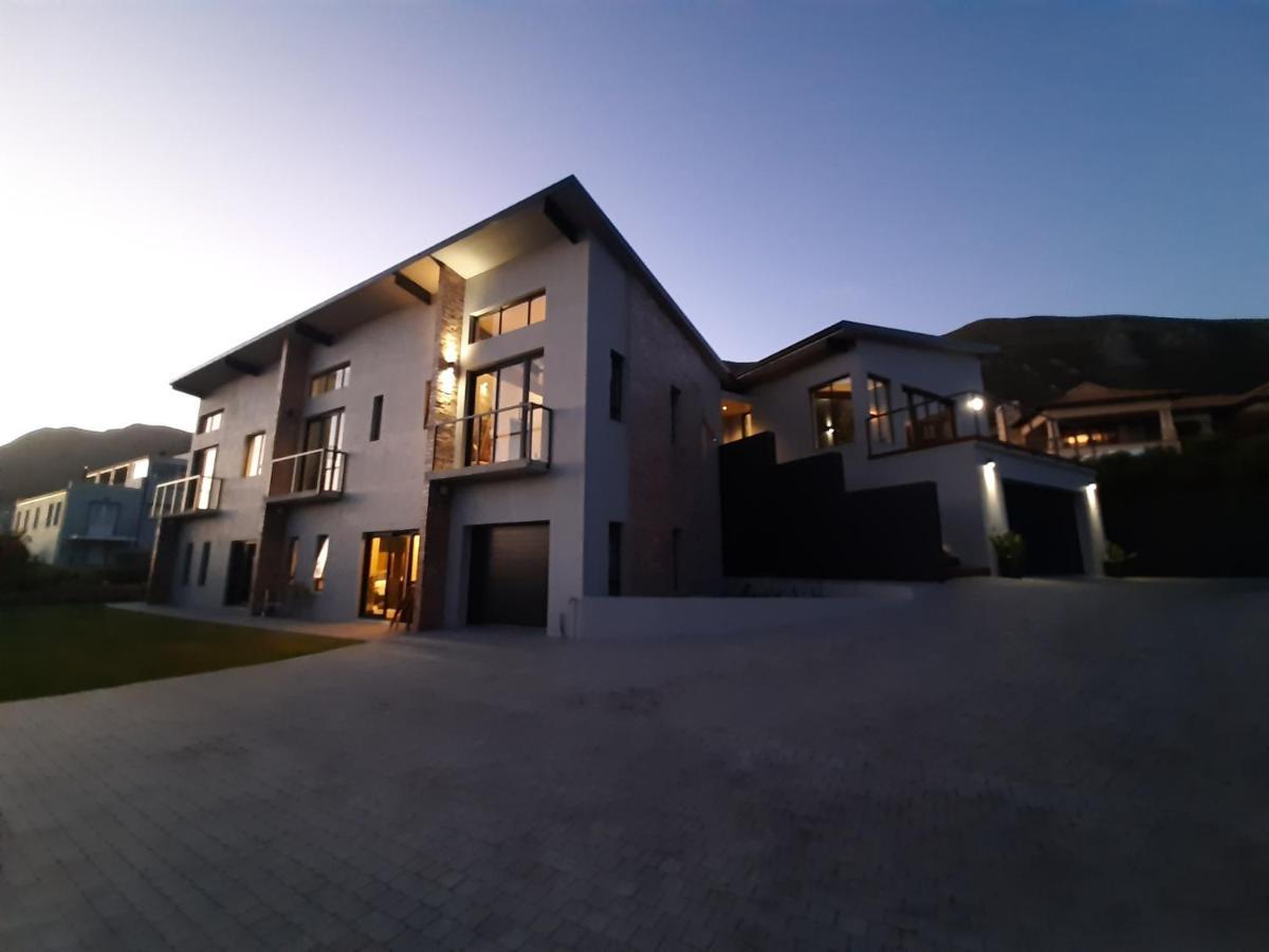 Black Eagle Self-Catering Accommodation, Hermanus Eksteriør bilde